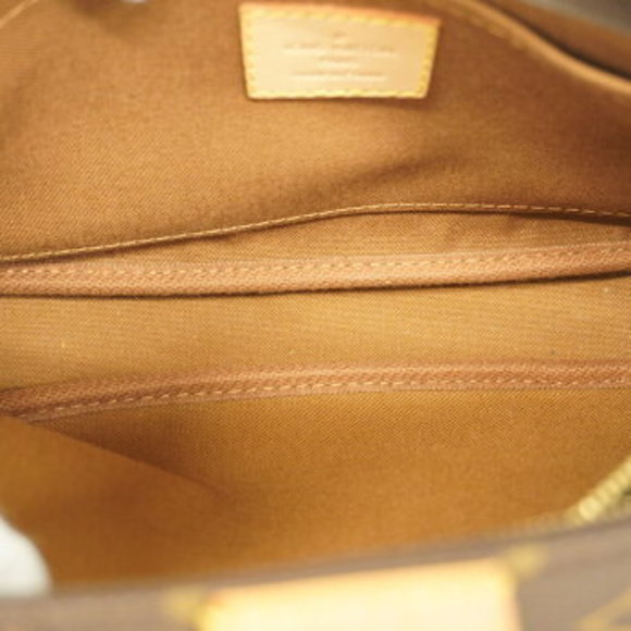 Louis Vuitton Monogram Multi Pochette Accessoire Shoulder Bag - Picture 4 of 8